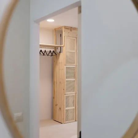 Kendall Luxury Apartment